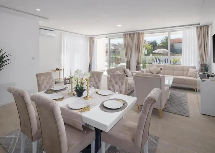 Mare & Mimi Luxury Collection *