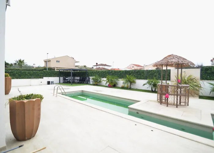 Villa Mare & Mimi Luxury Collection *